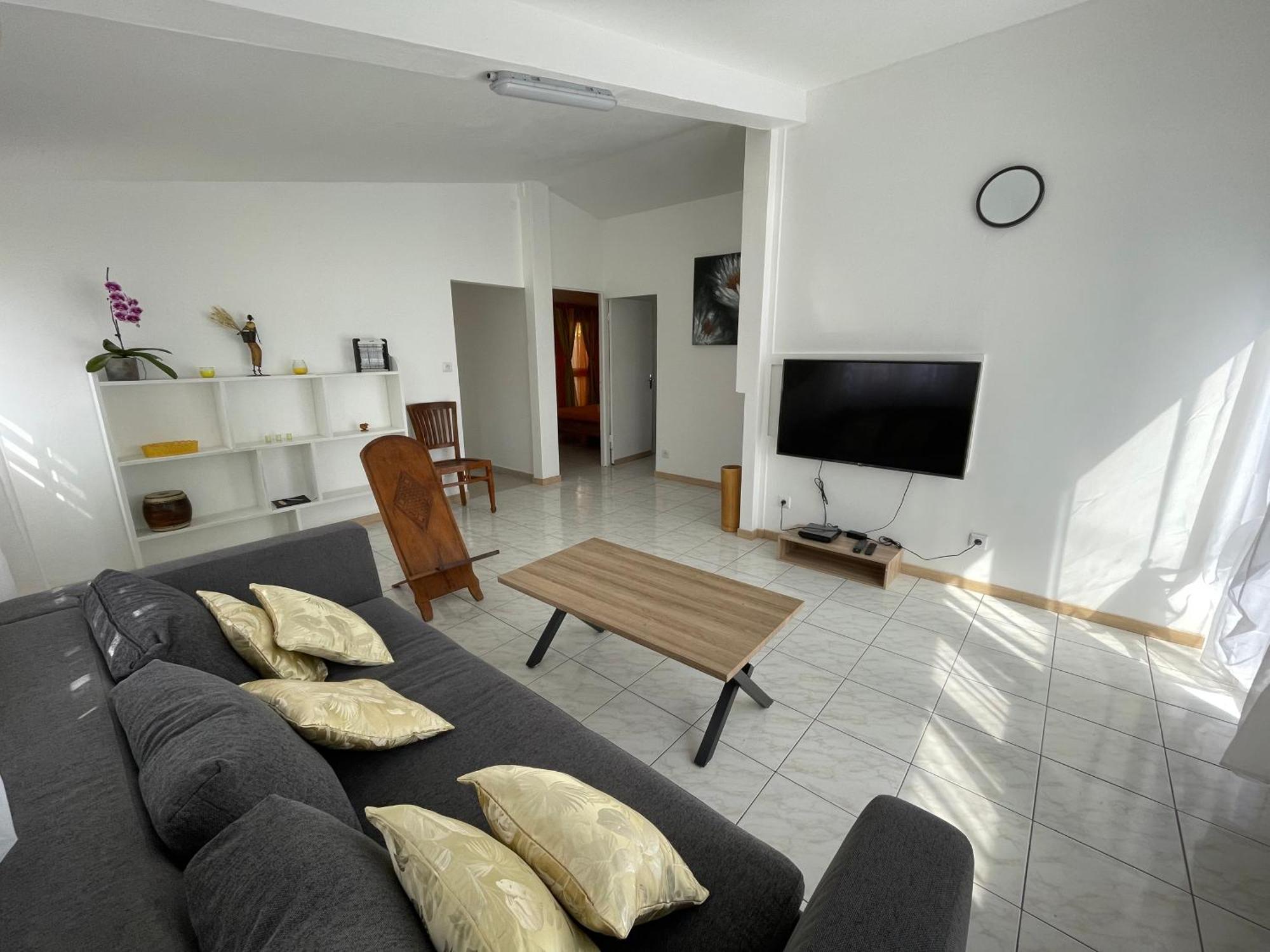Casa Valencia, Proche De Toutes Commodites 圣皮埃尔 外观 照片