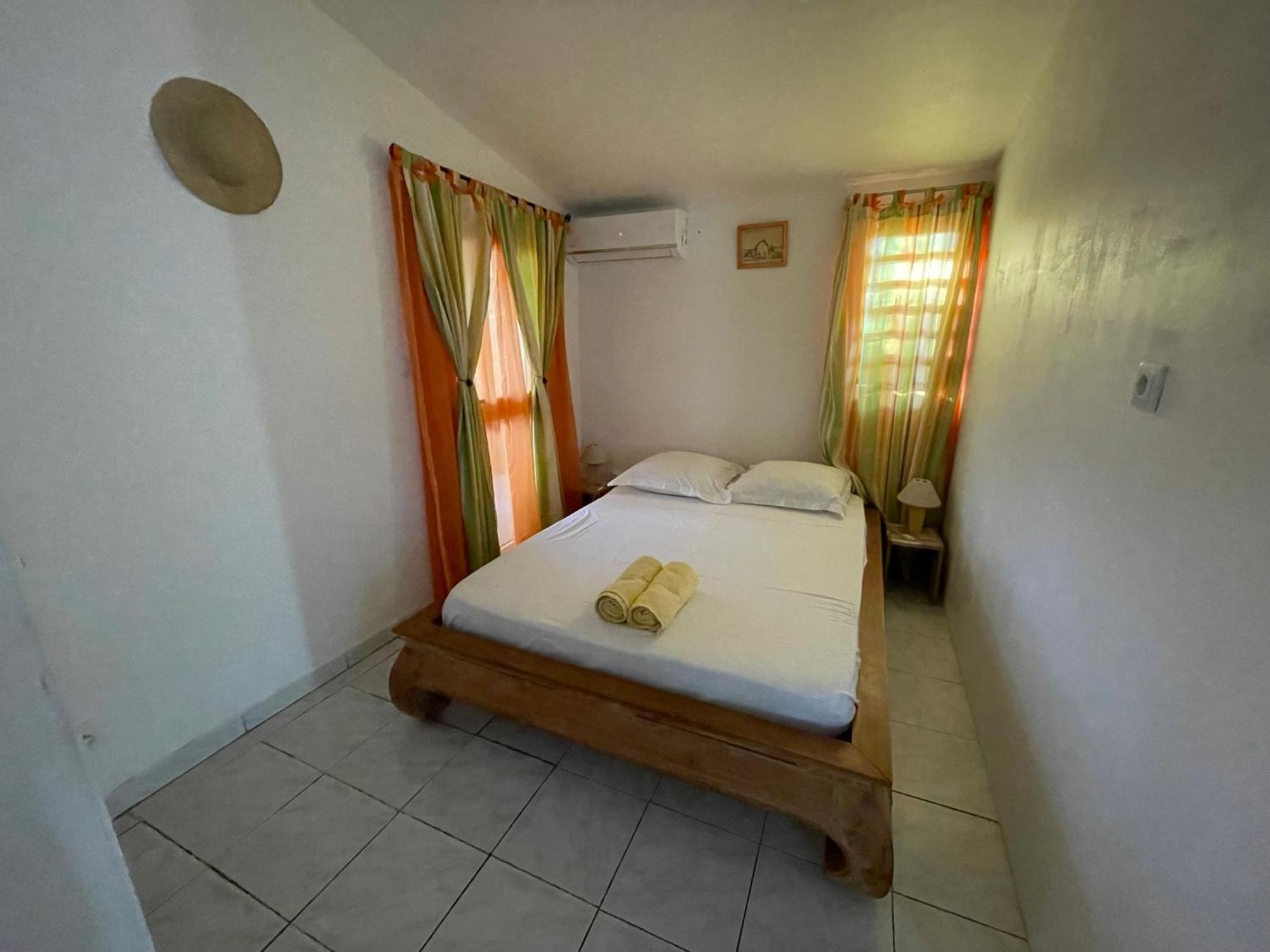 Casa Valencia, Proche De Toutes Commodites 圣皮埃尔 外观 照片